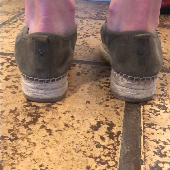 Sam Edelman green suede Espadrilles. Size 8 - Picture 3 of 4